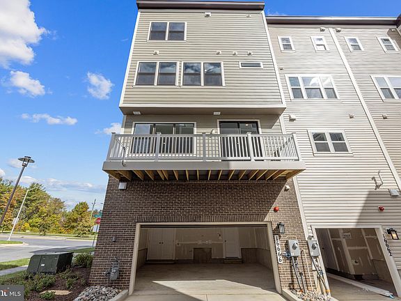 3rd image of 16666 Crabbs Branch Way