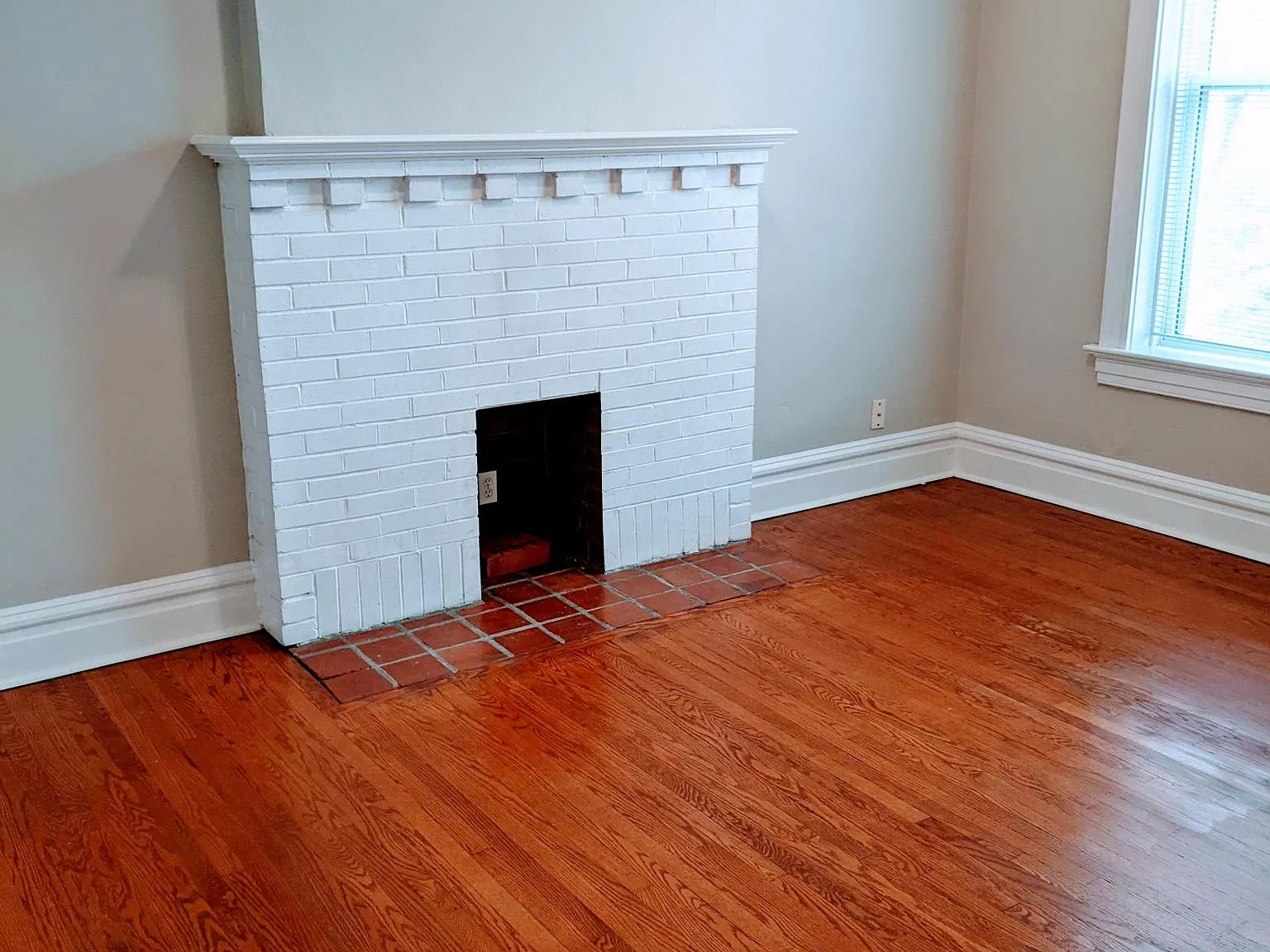 1 bed, 1150 sqft, $1,200 — Photo 2
