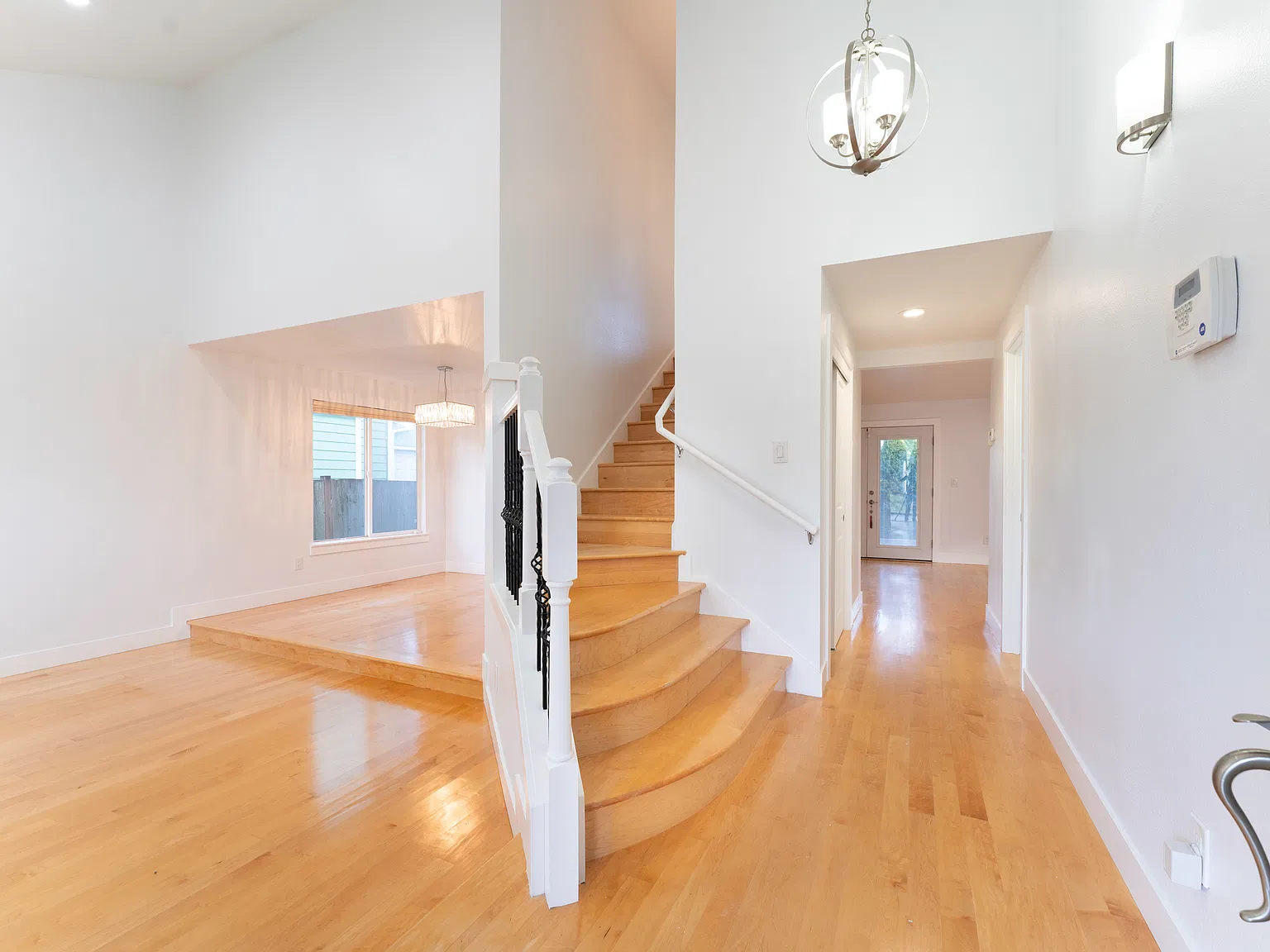 972 Graham Ave NE Renton WA 98059 ACL - 1 — Photo 3