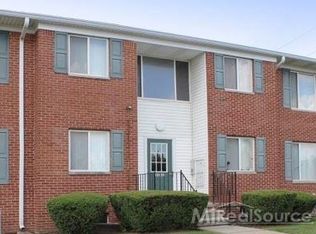 31801 Kelly Rd APT 23, Fraser, MI 48026