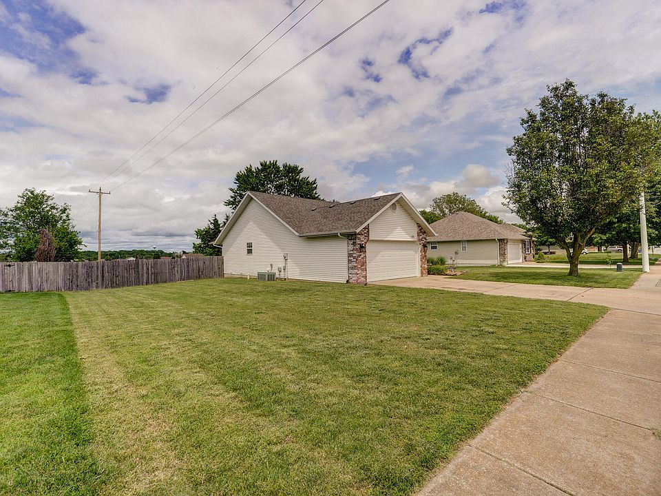 1211 West McGuffey Street, Ozark, MO 65721 Zillow