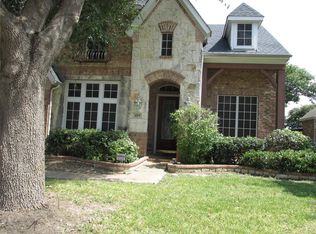 419 E Sandra Ln, Grand Prairie, TX 75052