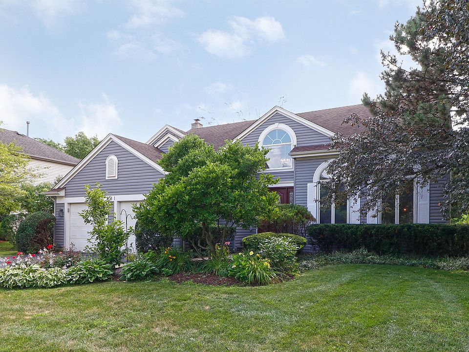 1st image of 861 Saugatuck Trl