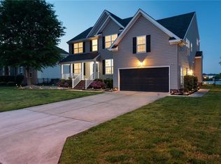 1237 Cherrytree Ln, Chesapeake, VA 23320