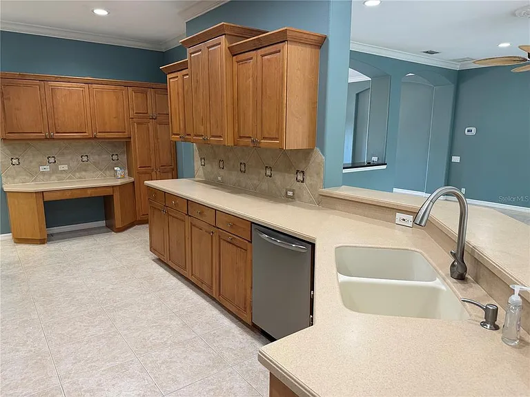 4823 Carrington Cir — Photo 19