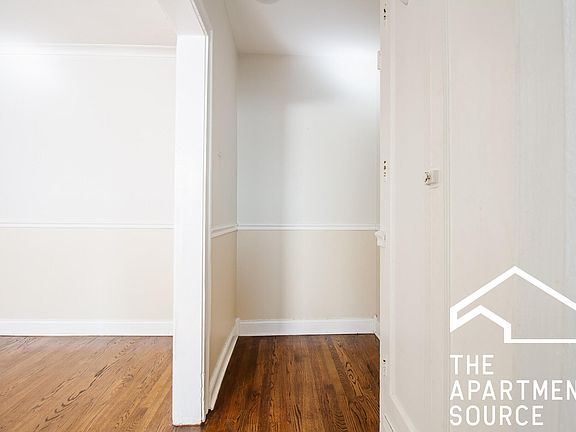3rd image of 4024 N Ashland Ave #Qnkwg3mua