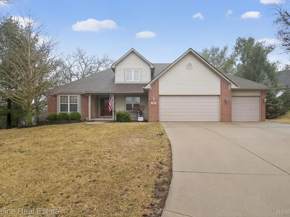 620 Bannock Ct, Saline, MI 48176