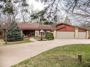 12369 Kingston Way, Dubuque, IA 52001