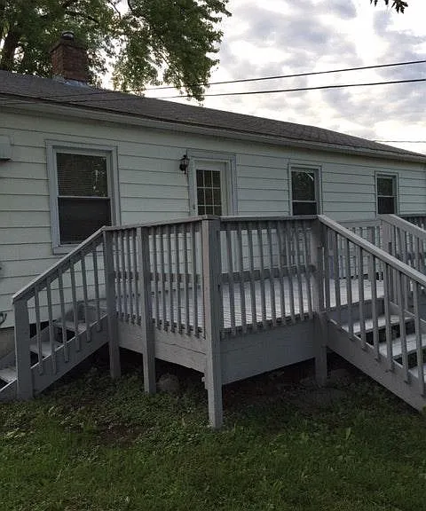 51 S Seymour Ave — Photo 18