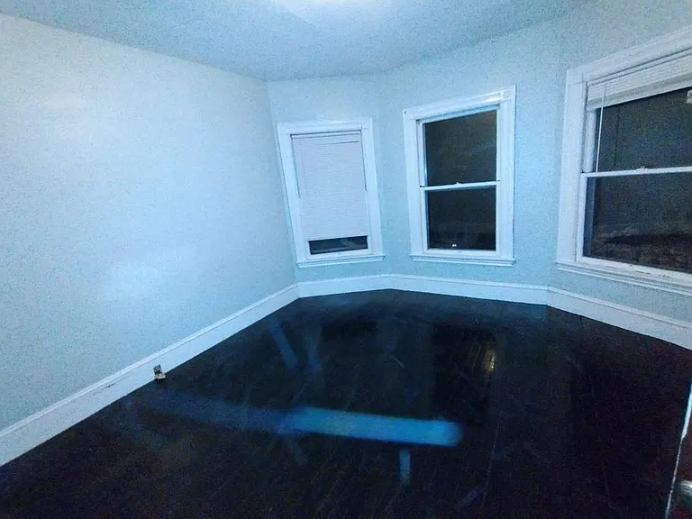 5 Walnut St #1 — Photo 3