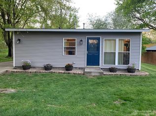 10543 Nine Mile Rd, Whitmore Lake, MI 48189