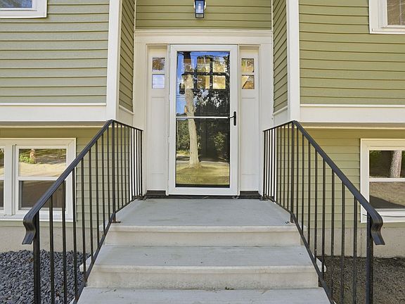 5th image of 129 Hobbs Road