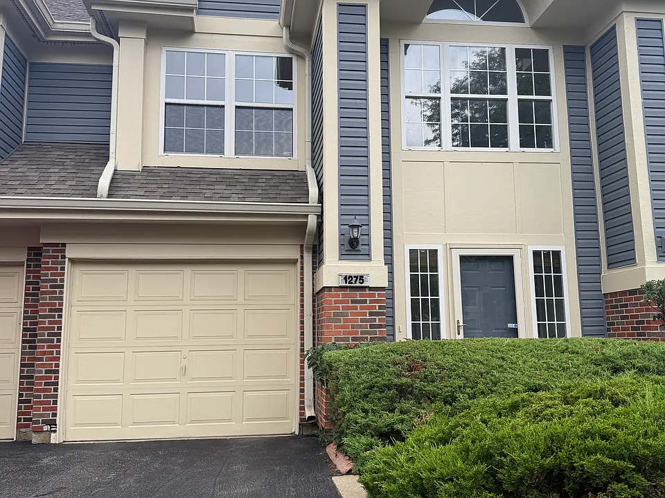 1275 Old Mill Ln