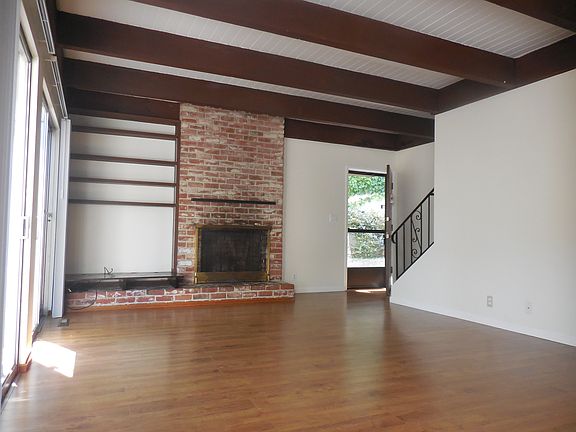 2nd image of 2168 Carlmont Dr APT 3