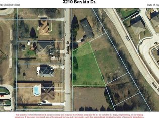 3210 Baskin Dr, Lancaster, TX 75134