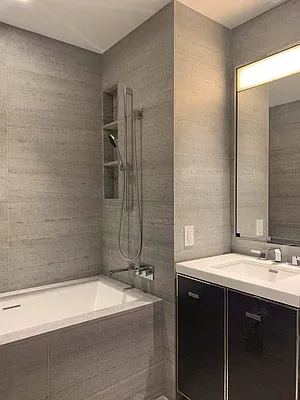 Rented by Lin Pan Realty Group LLC | media 18