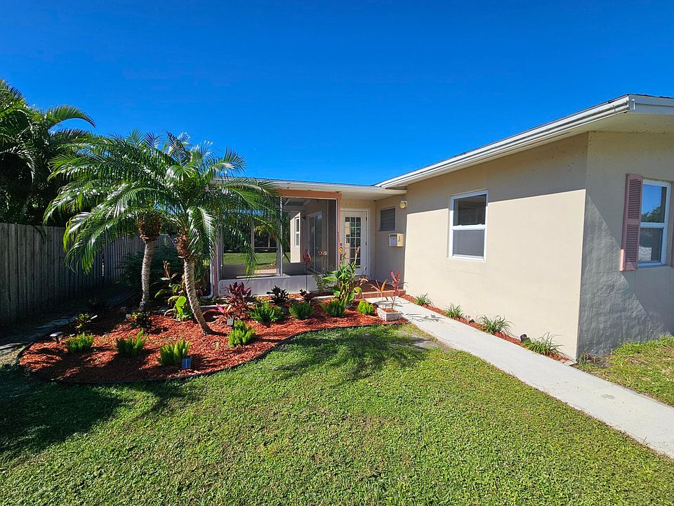 1st image of 3164 SE Morningside Boulevard