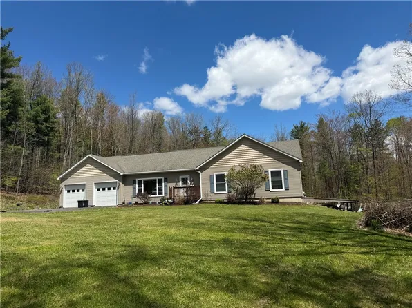 3942 Pine Hill Rd, Corning, NY 14830