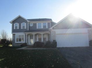 1105 N Harvard Cir, South Elgin, IL 60177