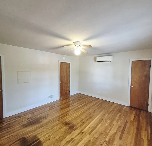 3230 W Grace St #6 — Photo 13
