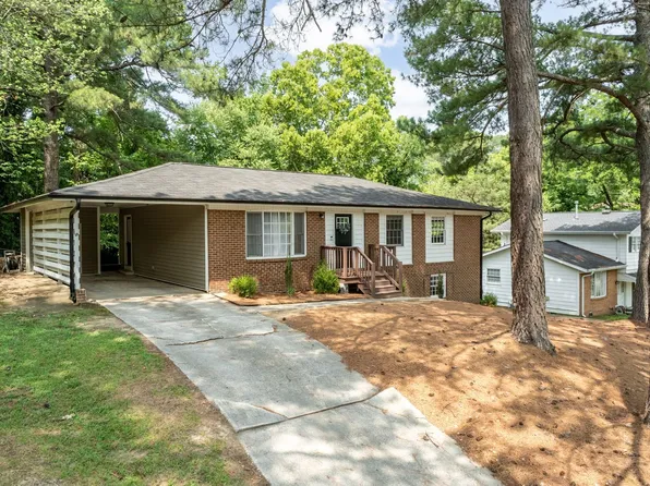 2212 Foxtrot Rd, Raleigh, NC 27610