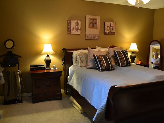 4th image of 4311 Spring Garden Dr