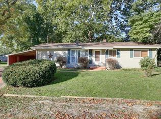 306 Key Dr, Tuscola, IL 61953