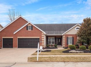 1529 Hunters Meadow Dr, O'Fallon, MO 63366