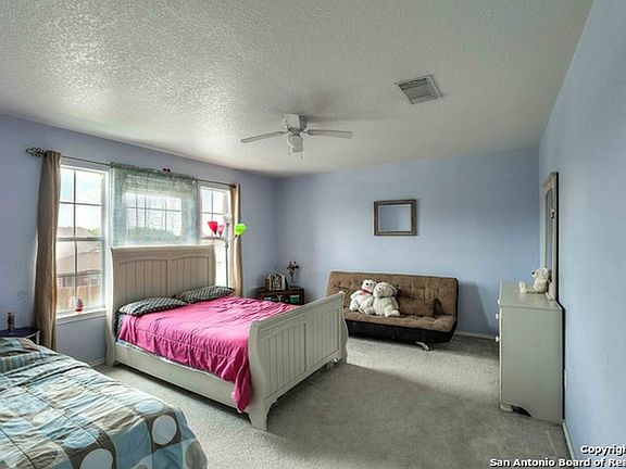 4th image of 11101 Forest Pass Ct