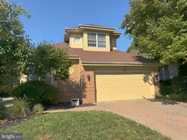 200 Glenn Ellen Cir, Baltimore, MD 21208