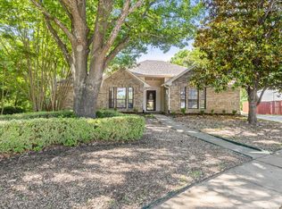 1901 Shady Hollow Ct, Garland, TX 75040