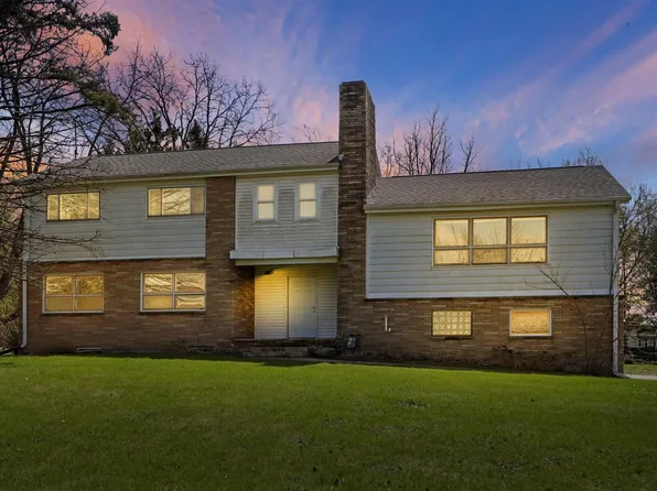 807 53rd DRIVE, Union Grove, WI 53182