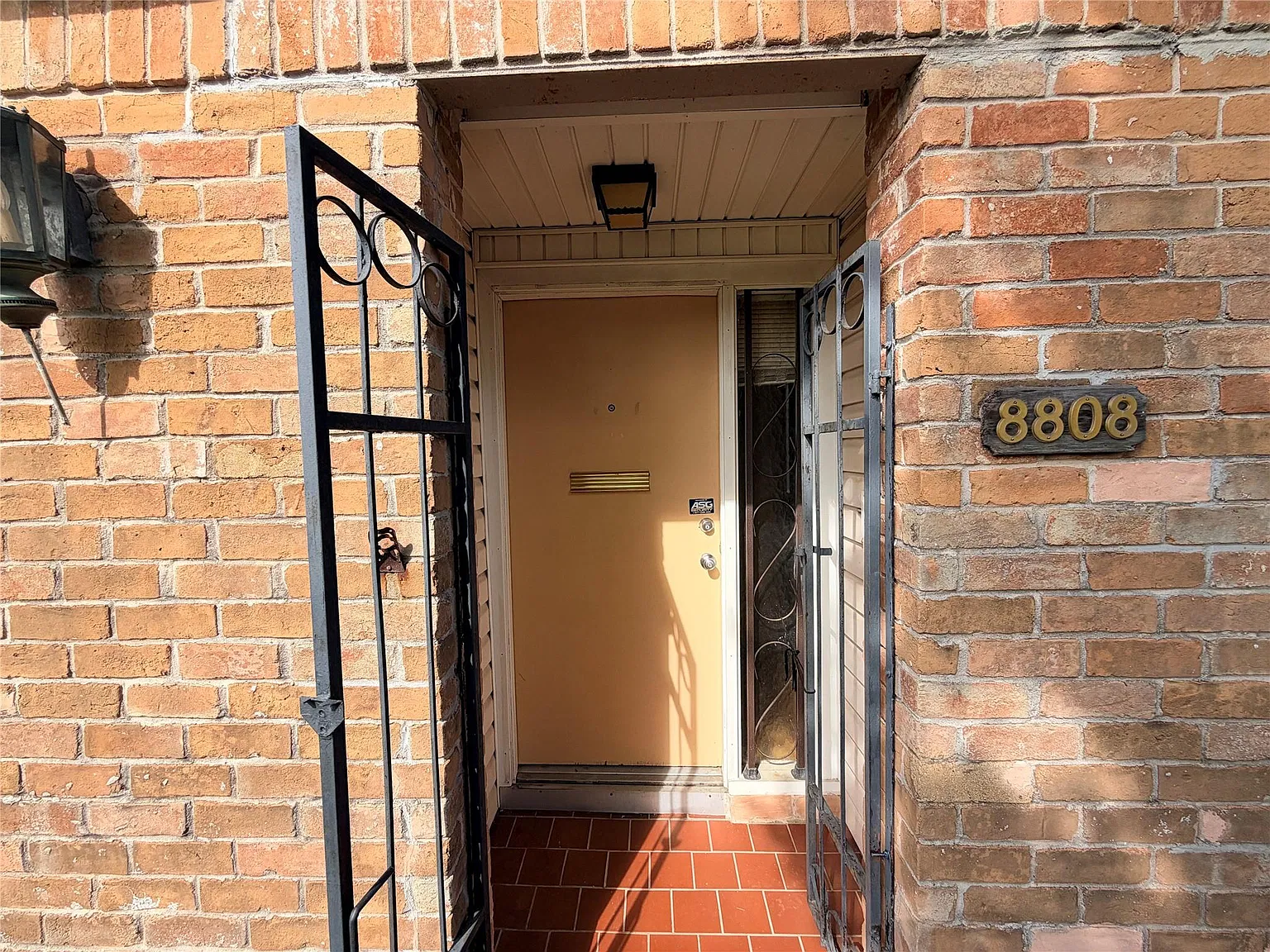 3 bed, 2.0 bath, $1,249 — Photo 4