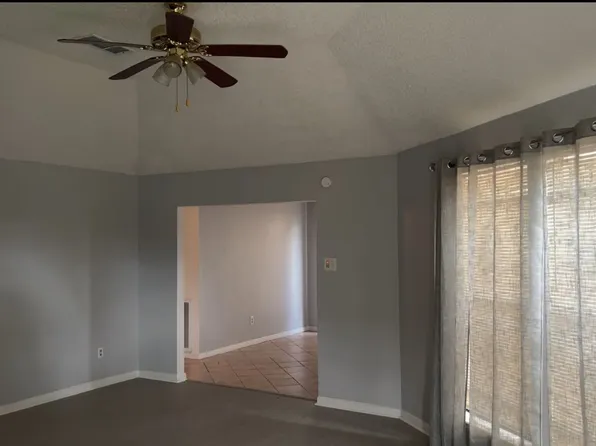 11826 Roandale Dr, Houston, TX 77048