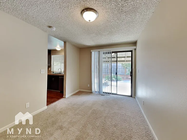 19225 SW Prospect Pl — Photo 17