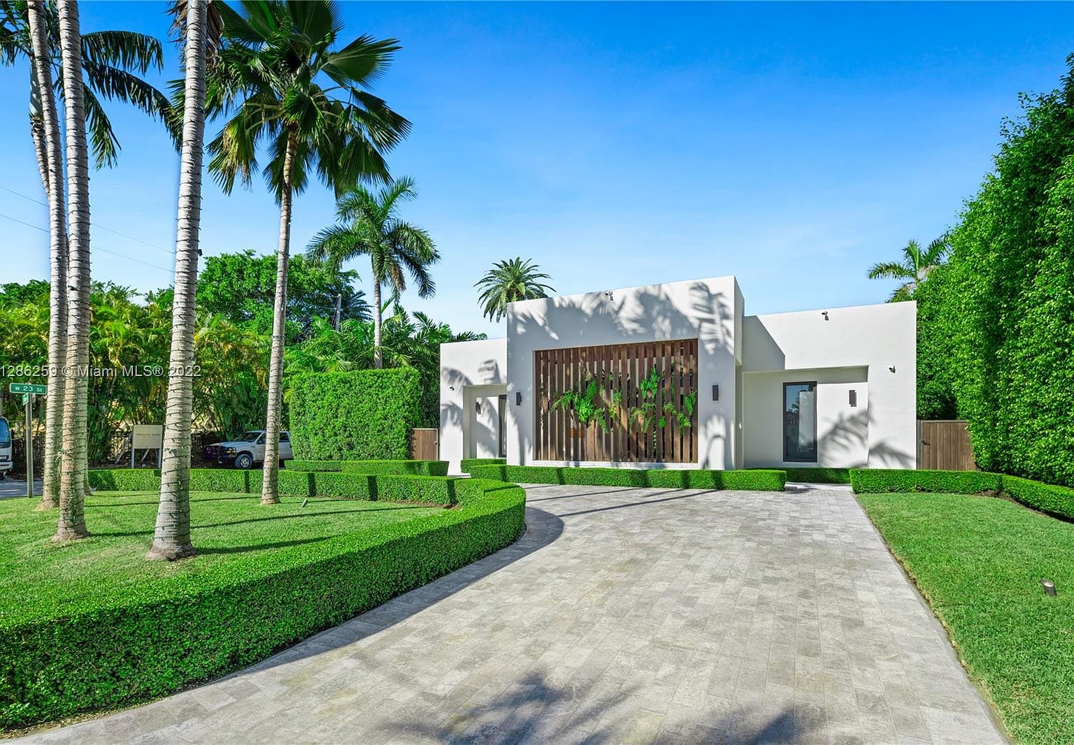 2300 Lake Ave, Miami Beach, FL 33140 Zillow