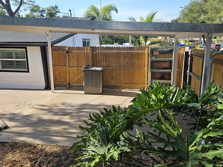 2735 Boca Ciega Dr N — Photo 37
