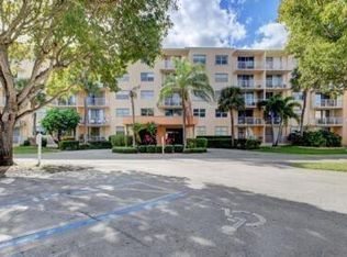 500 Executive Center Dr APT 4M, West Palm Beach, FL 33401