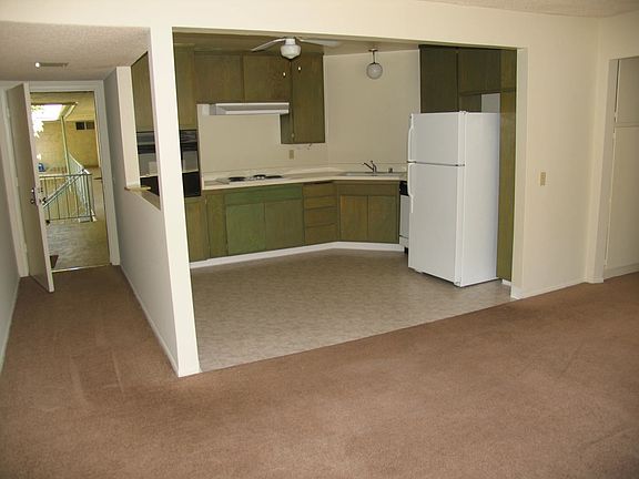 5th image of 3466 Preble Ave