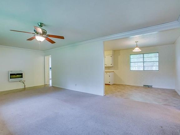 3rd image of 400 N Byers Ave