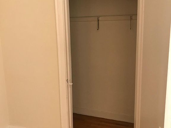 5th image of 1252 W Albion Ave APT 2S