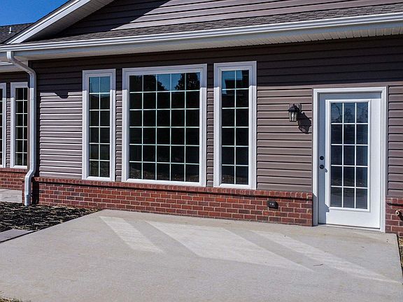 3rd image of 3212 Mallard Cir