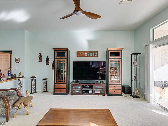 2nd image of 10405 Trenton Pl