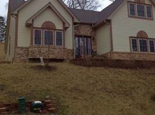 217 Brogan Dr, Wheeling, WV 26003