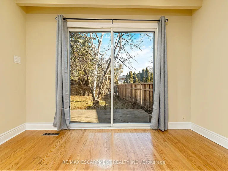 113 Poynter Dr — Photo 22