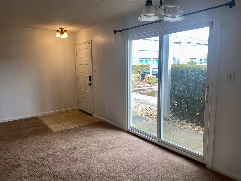 1204 Indian Rd #1204 — Photo 4