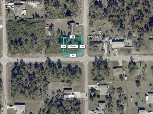 300 W 17th St, Lehigh Acres, FL 33972