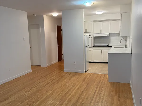 2150 W 39th Ave, Vancouver, BC V6M 1T5