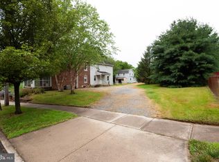 201 2nd St, Fieldsboro, NJ 08505
