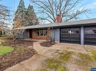 17511 Boones Ferry Rd NE, Hubbard, OR 97032